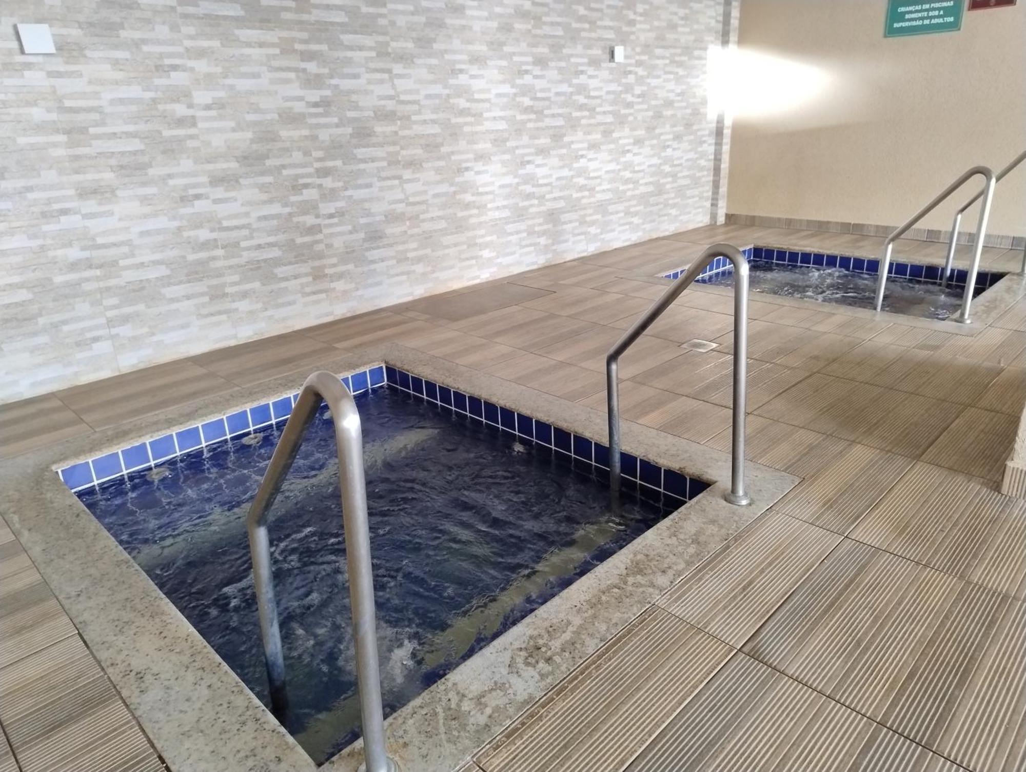 Casa Da Madeira Caldas Novas - 2 Quartos - Achei Ferias - Com Roupa De Cama Eksteriør bilde